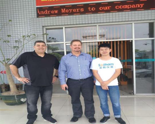 澳大利亞客戶(hù)來(lái)廠(chǎng)交流